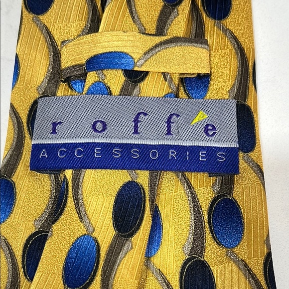 Golden Yellow and Navy Blue Geometric Tie - Picture 4 of 7